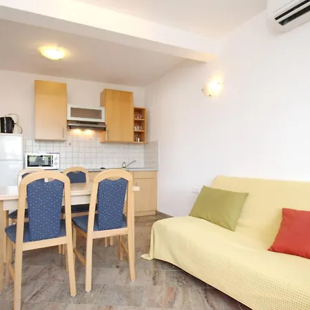 Mikulan Nara 4* Baška