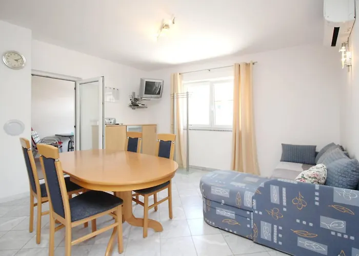 Mikulan Nara Pensionat