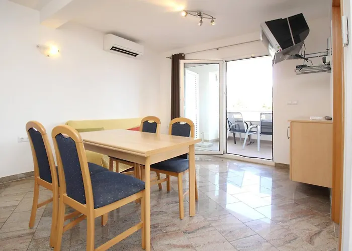 Mikulan Nara Pensionat 3*