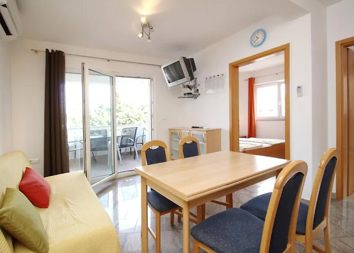 Mikulan Nara Pensionat Baška