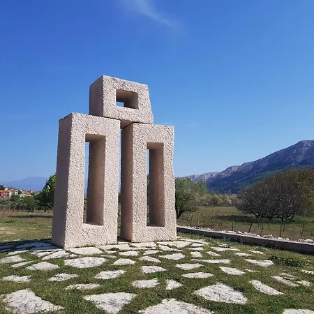 Mikulan Nara Πανσιόν *